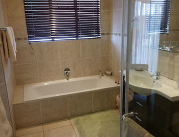 Villa Botanica Guest House Midrand Dış mekan fotoğraf